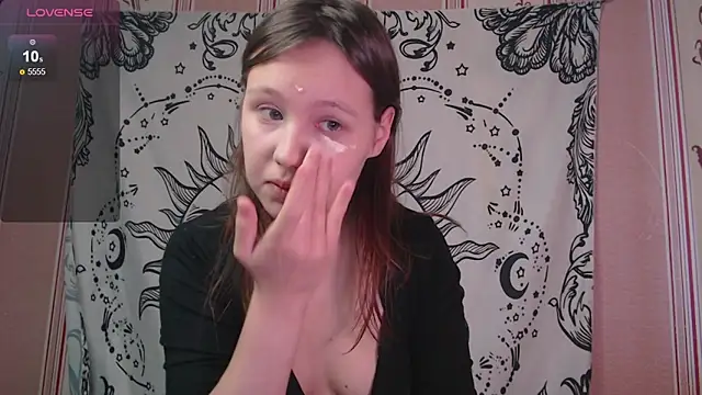 Thighswithspikes online show from October 31, 9:21 am