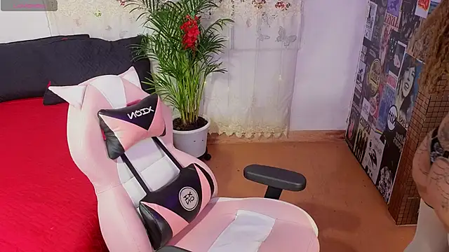 sweet-temptation  online show from December 2, 3:01 am