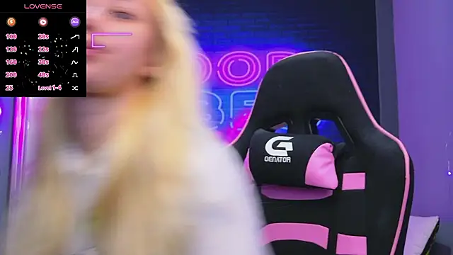 AlessiaCroft online show from March 24, 3:55 am