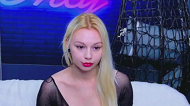 AlessiaCroft online show from April 22, 4:04 am