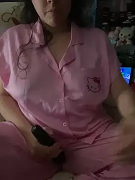 w3tkittty online show from November 3, 3:13 pm