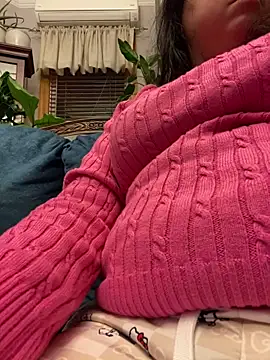 Snapshot of w3tkittty chatting on February 12, 4:07 am w3tkittty online show from February 12, 4:07 am