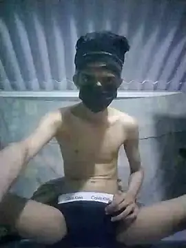 HannanKhan25 online show from November 11, 1:11 pm