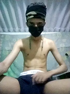 HannanKhan25 online show from February 18, 8:05 pm