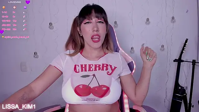 Lissa Kim1 online show from November 8, 10:26 am