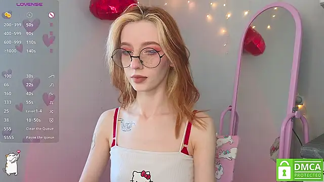 sweetuniporn online show from March 22, 8:40 am