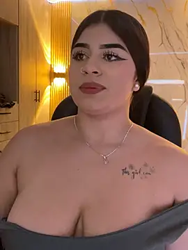 Snapshot of Kariina__69 chatting on January 13, 4:07 am Kariina 69 online show from January 13, 4:07 am