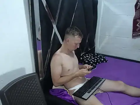 hot mann11 online show from October 5, 9:56 pm