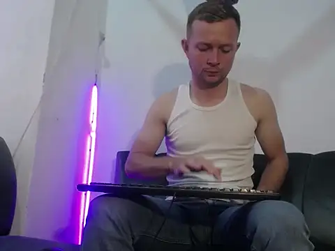 hot mann11 online show from March 10, 2:22 pm