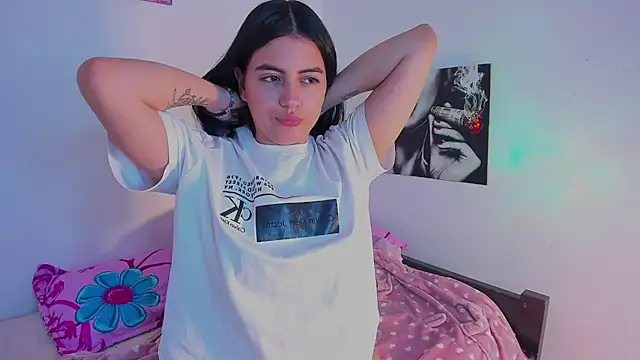 mialeia01 online show from September 14, 6:07 pm