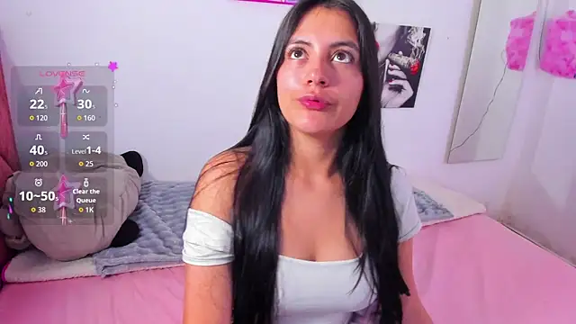 mialeia01 online show from November 27, 10:17 am