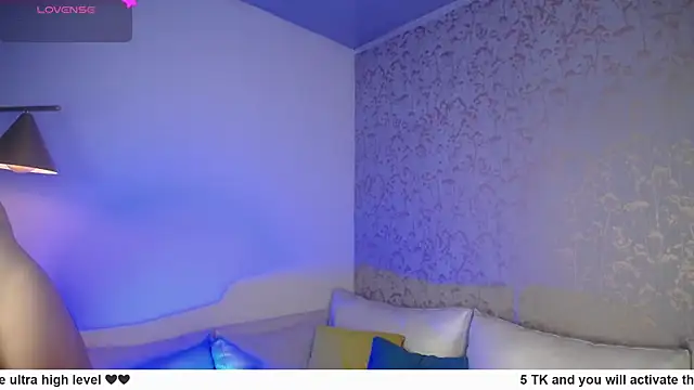 Snapshot of Robbin_Blaze chatting on September 25, 8:34 pm Robbin Blaze online show from September 25, 8:34 pm