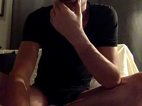 who am i x404 online show from September 17, 10:00 pm