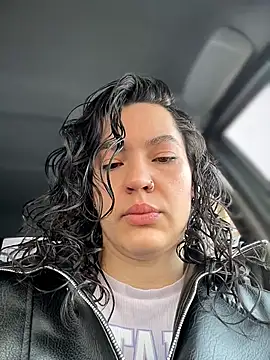 MeekyRich online show from April 3, 1:47 am