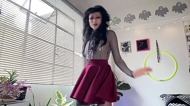 ELENA UMBRA online show from June 10, 6:29 pm