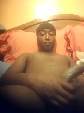 Snapshot of RearApiary chatting on February 25, 10:41 pm RearApiary online show from February 25, 10:41 pm