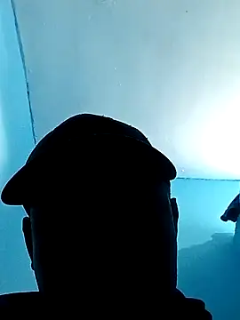 luuiss12 online show from September 22, 11:29 pm