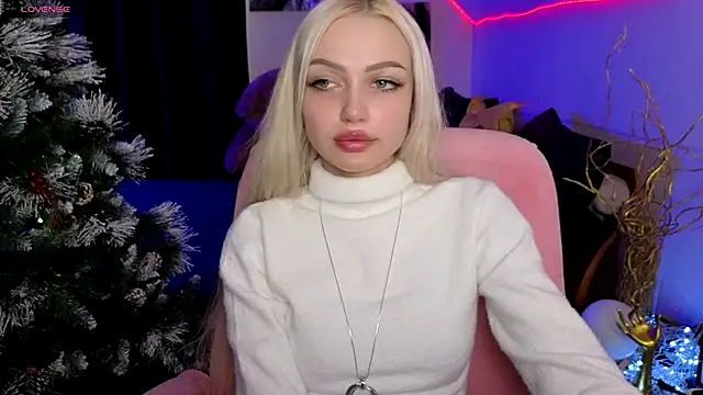 LinaLirian online show from January 8, 1:13 pm