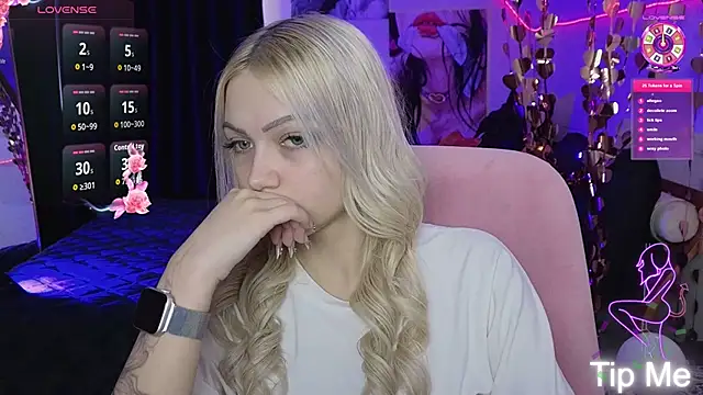 LinaLirian online show from April 13, 8:09 am