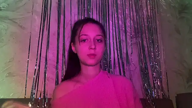 Snapshot of YourTemptation_ chatting on December 16, 2:33 pm YourTemptation online show from December 16, 2:33 pm