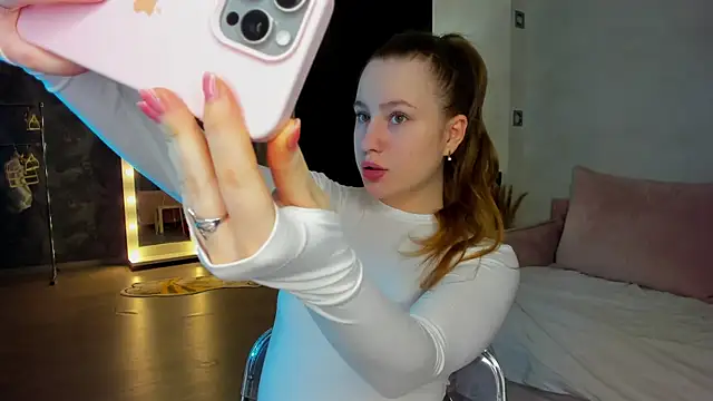 Candy Cansew online show from February 23, 9:17 am