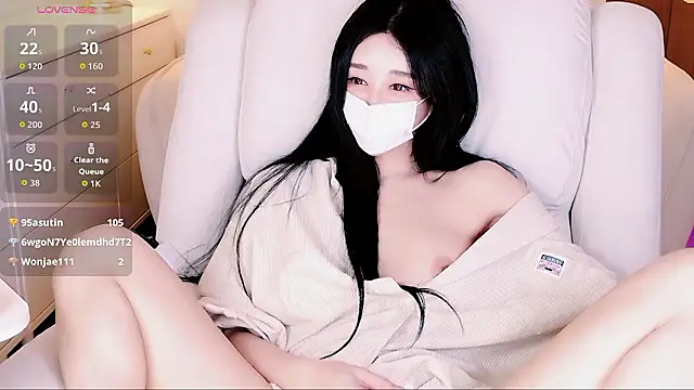 hotseah online show from November 19, 10:26 am