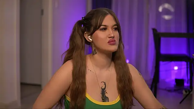 AryaDeluna online show from November 17, 7:08 pm