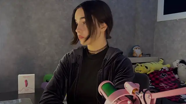 CupSizeGirl online show from February 16, 9:38 am