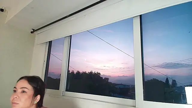  Victoria Collins online show from November 15, 10:56 am