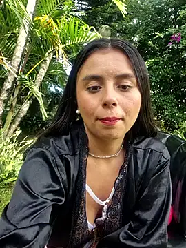 Lunaluxe1001 online show from January 16, 2:32 pm