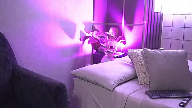 Susan wall online show from October 20, 12:16 pm