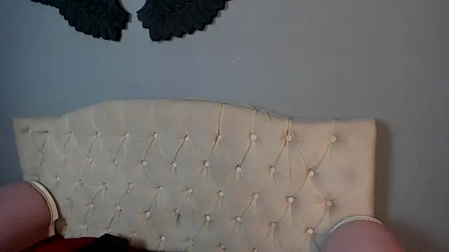 Snapshot of Victoriaa2_Doll chatting on April 23, 12:29 pm Victoriaa2 Doll online show from April 23, 12:29 pm