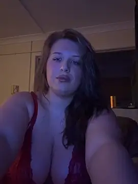 CutieCurvyGirlxo online show from February 7, 11:19 pm