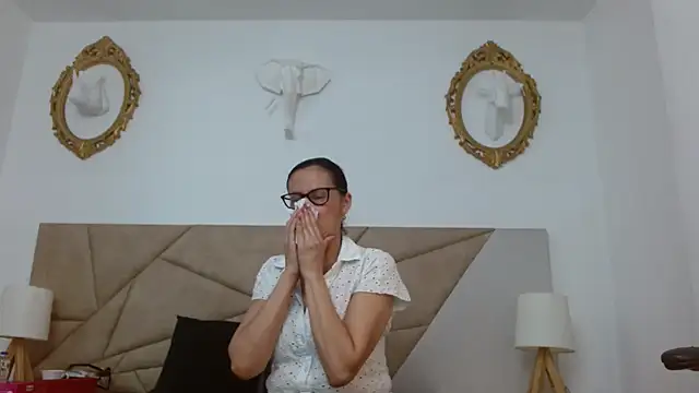 amanda ramirez online show from February 4, 10:15 pm