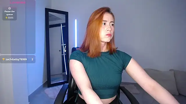 Snapshot of ANASTASIA_DOLL8 chatting on December 4, 1:48 am ANASTASIA DOLL8 online show from December 4, 1:48 am