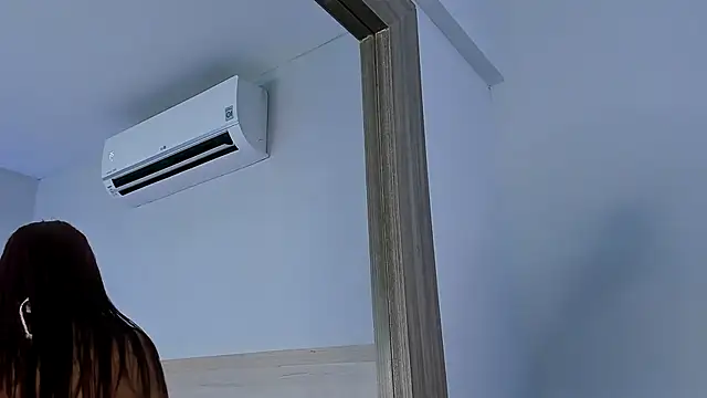 ZoeMorris online show from October 18, 11:33 am