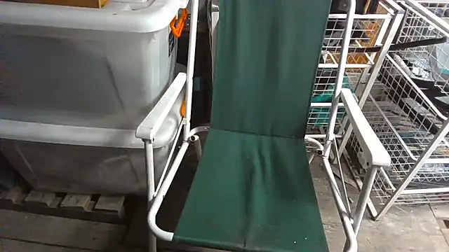 Lovyourpuss online show from February 19, 2:18 am