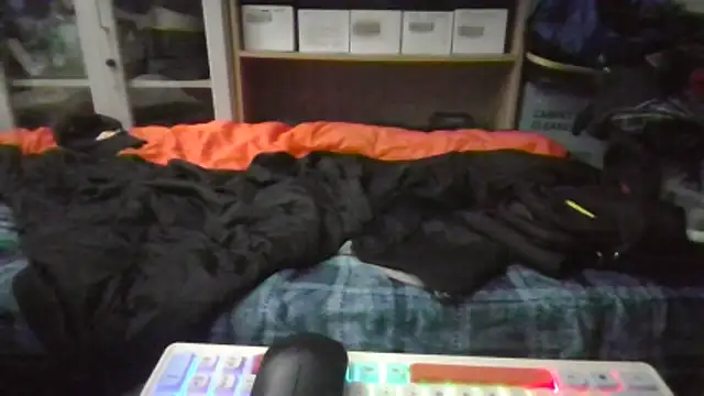 Lovyourpuss online show from April 15, 9:26 pm