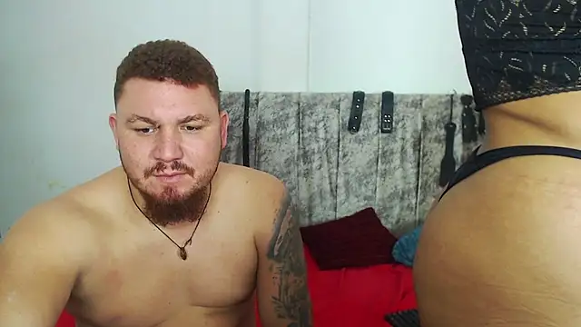 VelaAndEdwar online show from November 6, 4:13 am