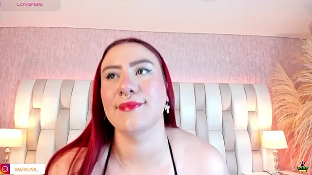 valt  online show from October 10, 9:03 pm