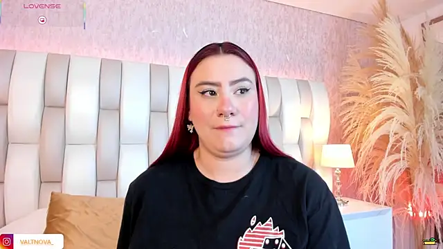 valt  online show from October 19, 12:06 pm