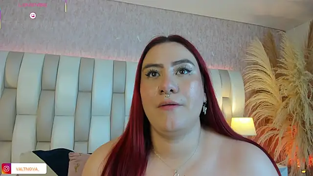 valt  online show from November 20, 10:42 pm