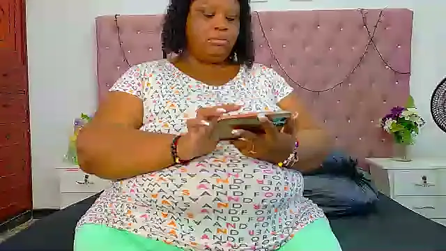 Exoticbigmandy online show from October 4, 9:46 pm