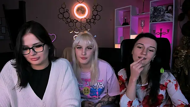 jeren smile online show from November 19, 8:31 pm