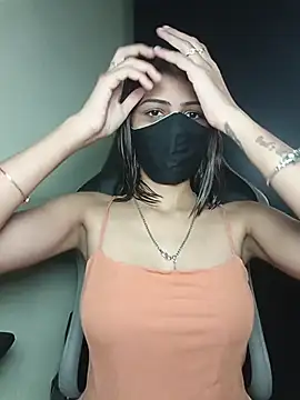 Isha Sax online show from November 16, 6:30 am