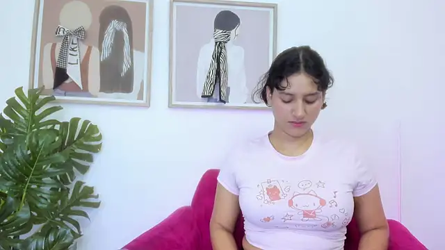 Snapshot of niia7 chatting on July 10, 7:05 pm niia7 online show from July 10, 7:05 pm