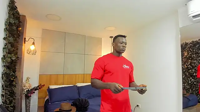 MarcusBlack  online show from February 4, 11:49 am