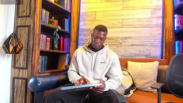 MarcusBlack  online show from July 18, 12:42 pm