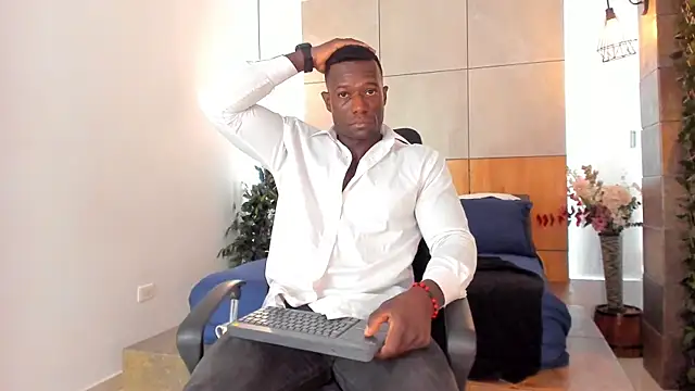 MarcusBlack  online show from July 28, 3:21 pm