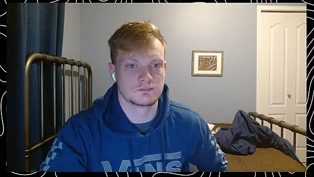 Snapshot of lustylyndon chatting on January 12, 2:33 pm lustylyndon online show from January 12, 2:33 pm